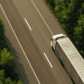 Poids lourd sur autoroute